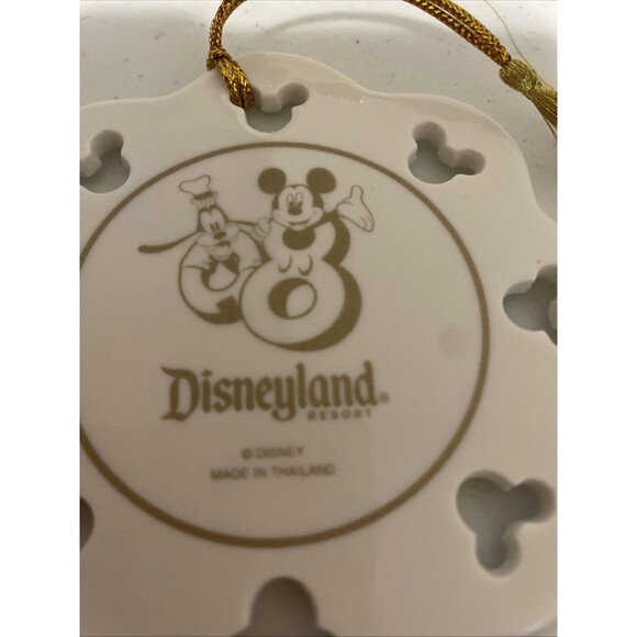 Disneyland 2008 Collectors Snowflake Ornament Authentic Disney Parks Pixar - Picture 5 of 6
